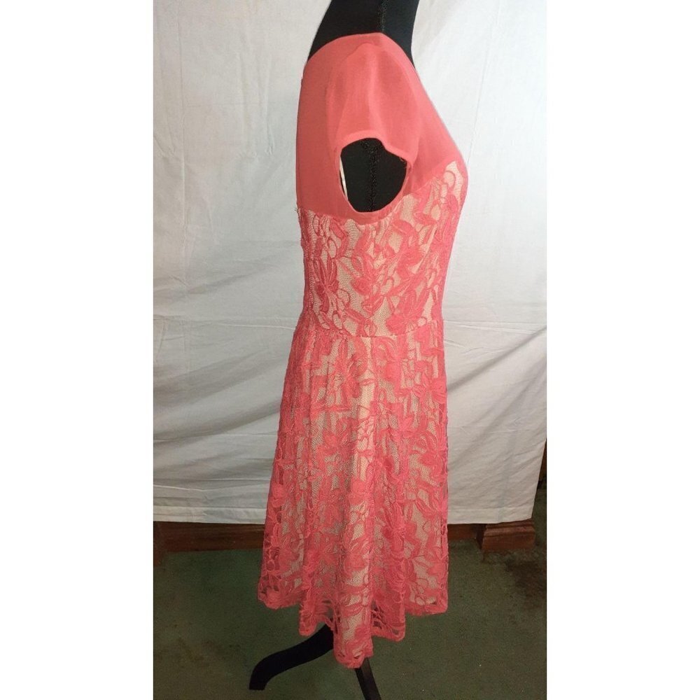 Dress - Picture 3 of 6